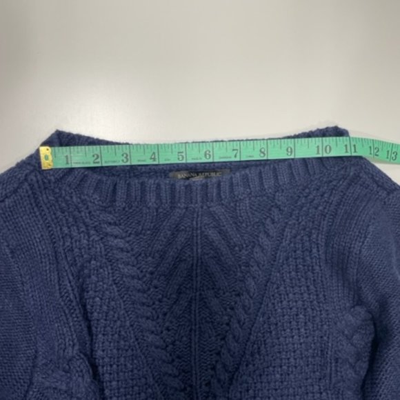 BANANA REPUBLIC Deep Navy Cable Knick Thick Sweater BNWT~ Size Large - Picture 11 of 14